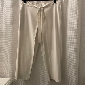 NWT WASHABLE STRETCH CREPE PANTS WTH APRON FRONT.